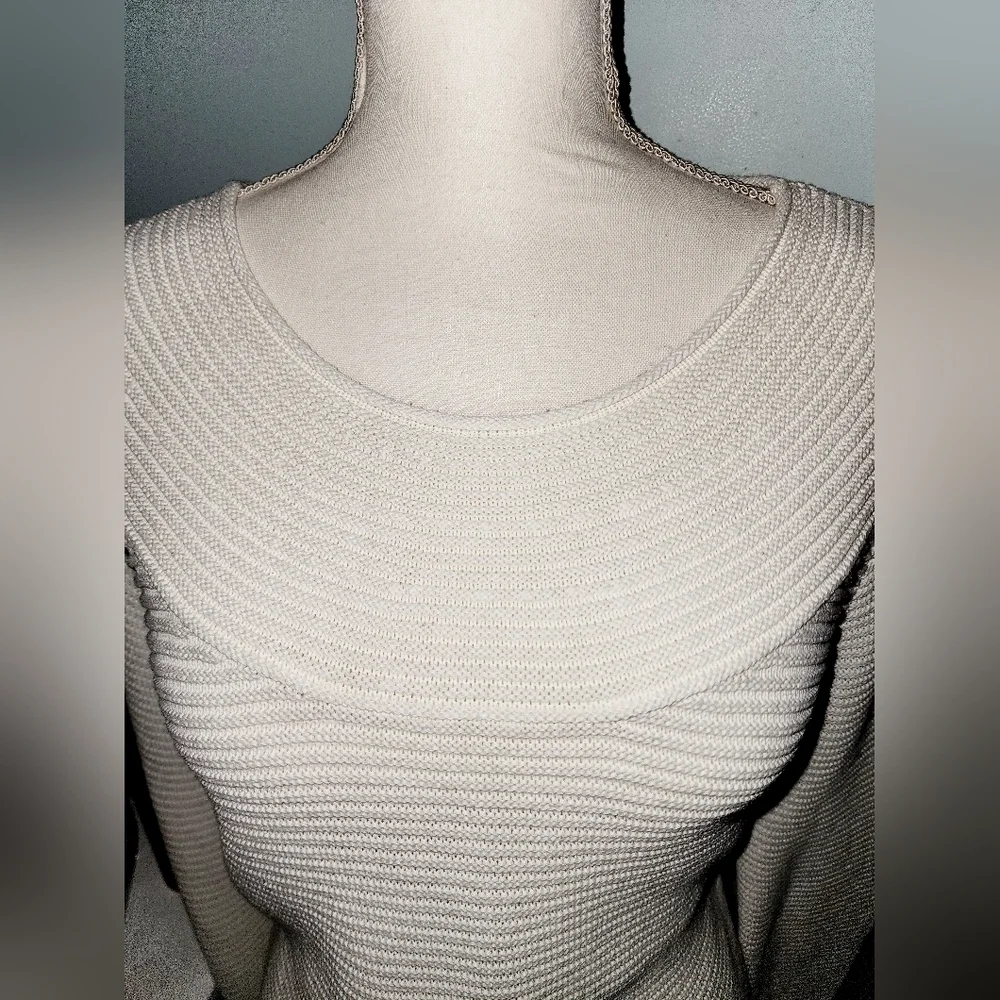 TALBOTS RIBBED SWEATER